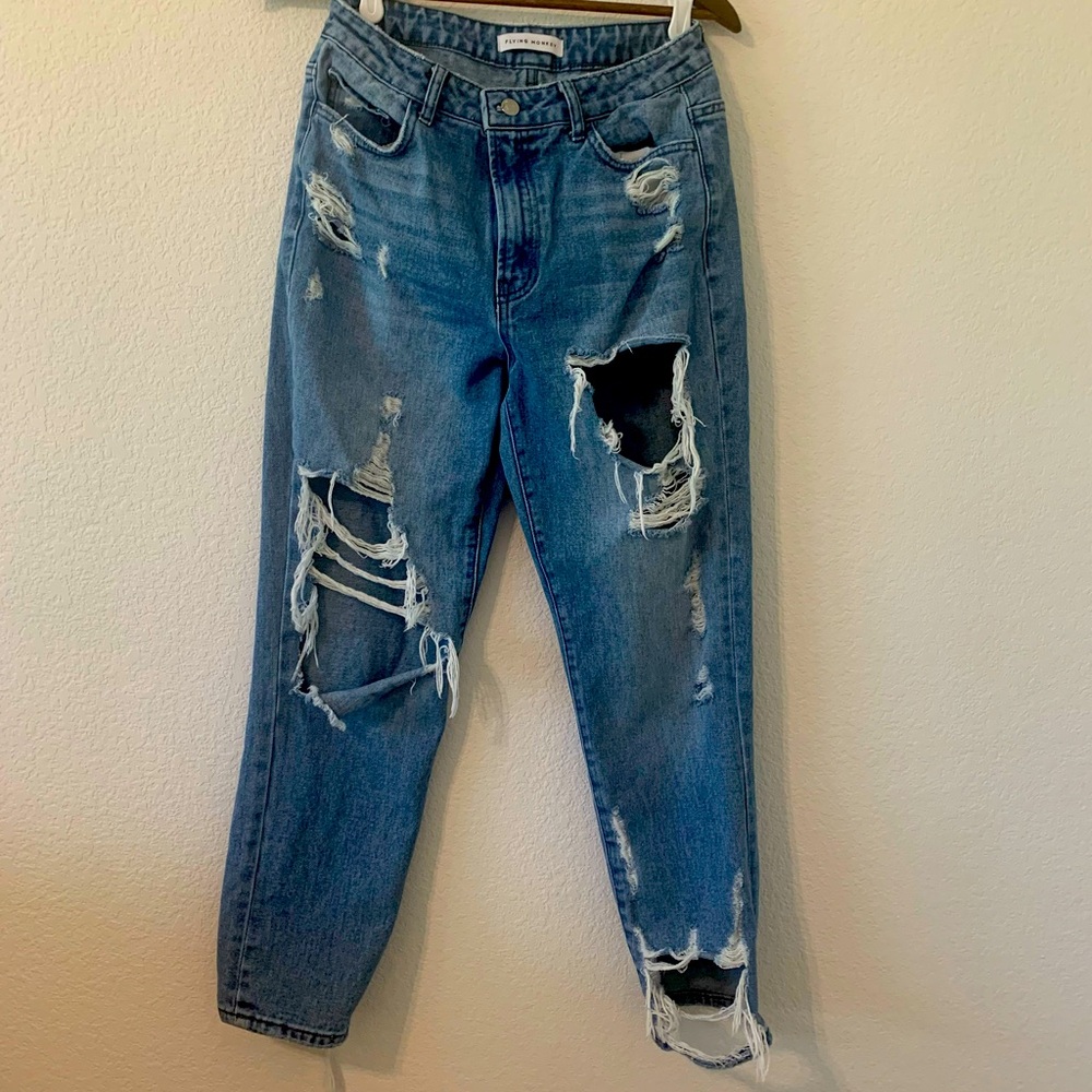 Flying Monkey Size 27 extra distressed light wash jeans